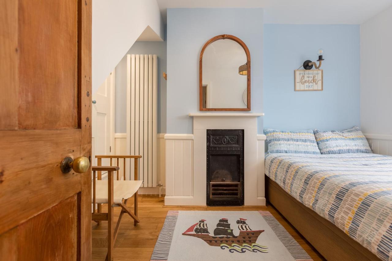 Robin Hood'S Bay Coastguard'S Cottage With A View Экстерьер фото